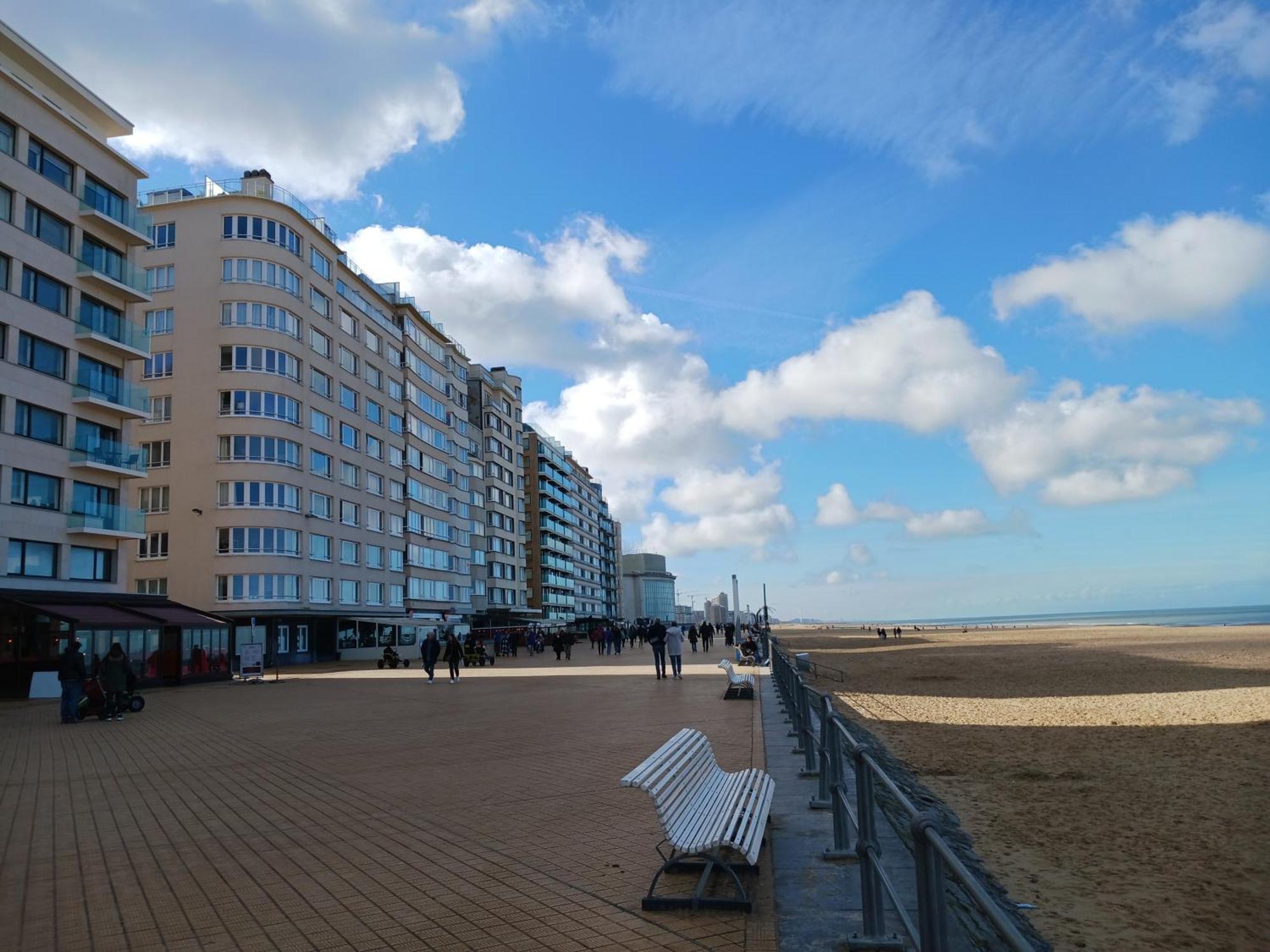 Suite Louisa Met Prachtig Zeezicht Oostende Buitenkant foto